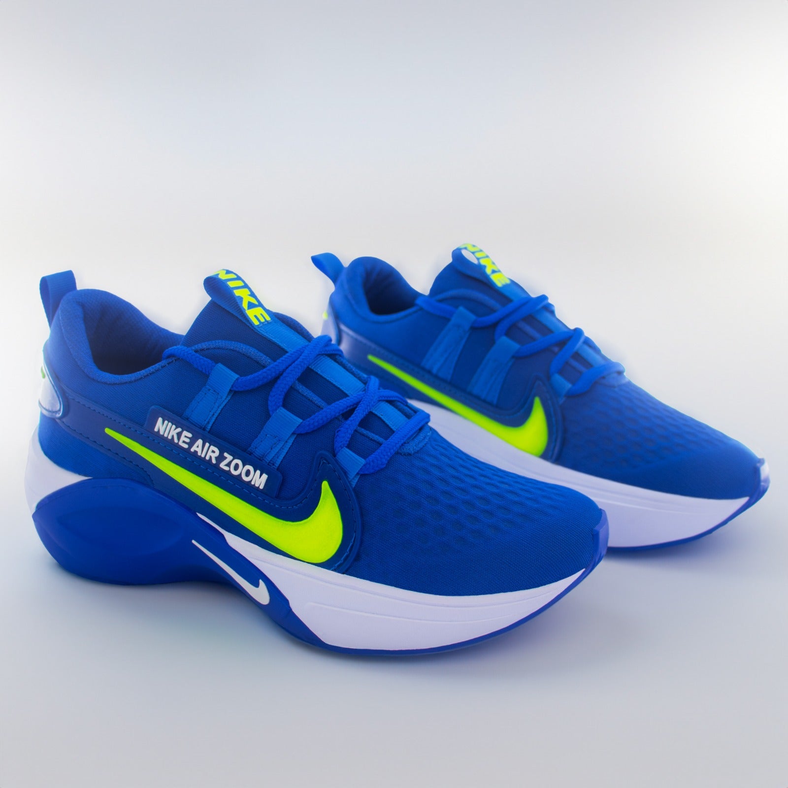 👟 ¡Destaca con estilo en cada paso con los nuevos Tenis Nike Azul! 👟